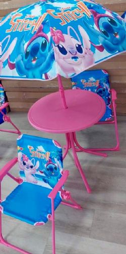 TABLE AVEC 2 CHAISES ET PARASOL - STITCH